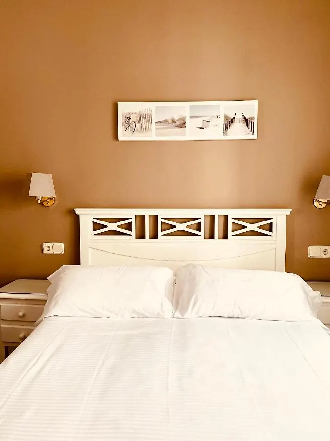 Hotel Carbonell Llanca