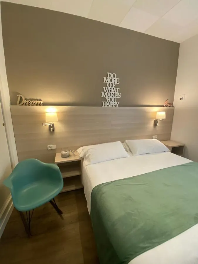 Hotel Carbonell Llanca 2*,  Spain